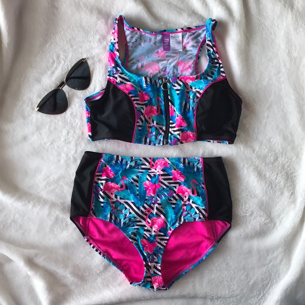 🌸PRICE DOWN🌸 High waisted swimsuit! 🐬🌸